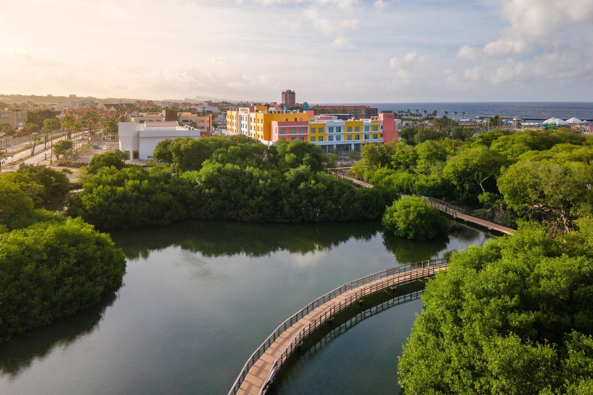 Courtyard By Marriott Curacao Hotel Willemstad Ngoại thất bức ảnh