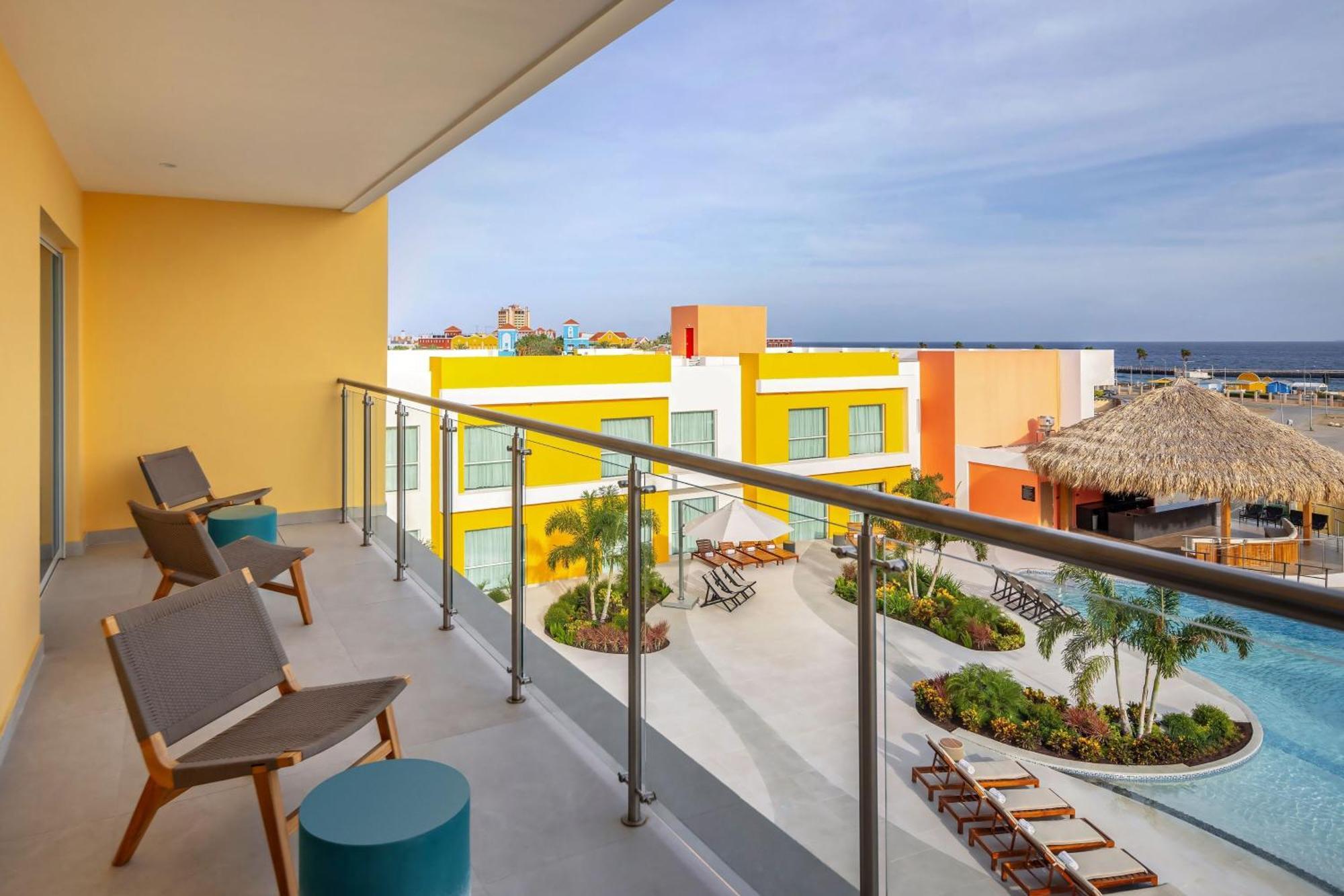 Courtyard By Marriott Curacao Hotel Willemstad Ngoại thất bức ảnh