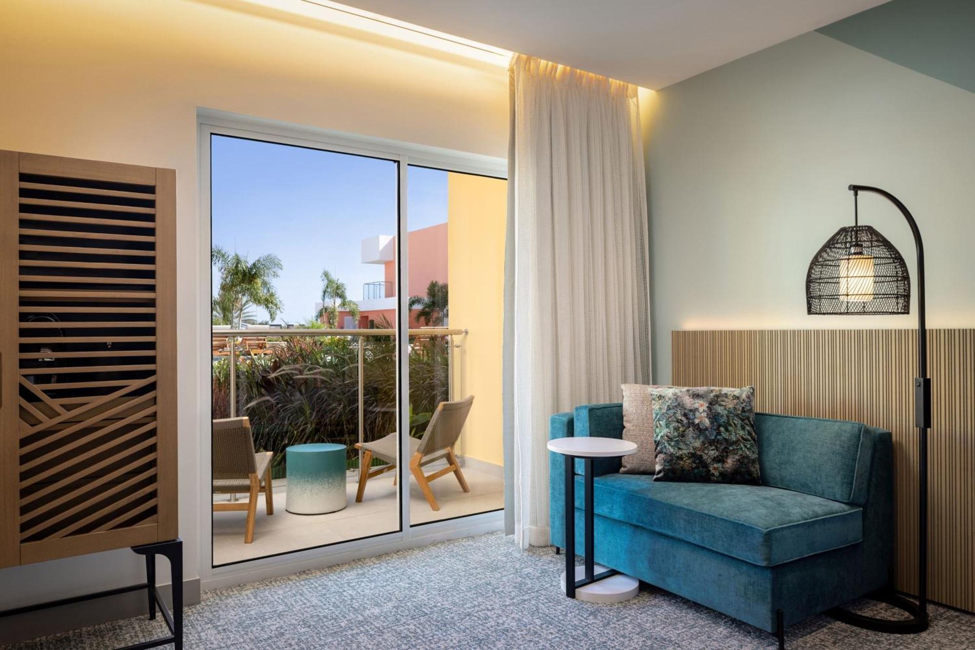 Courtyard By Marriott Curacao Hotel Willemstad Ngoại thất bức ảnh